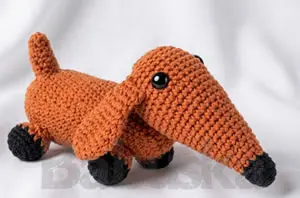 Salchicha perro amigurumi Babuska B1309 Salchicha perro amigurumi Babuska B1309