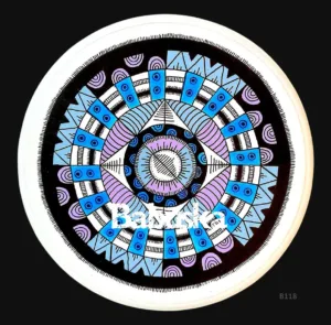 Mandala dibujada a mano alzada sobre madera Babuska B118 Mandala dibujada a mano alzada sobre madera Babuska B118