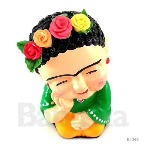 Buda Frida con flores Babuska B2048